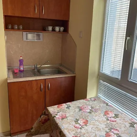 апартмент 27 юли 2