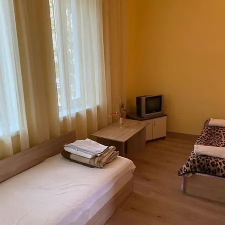 апартмент 27 юли 2 Apartment *
